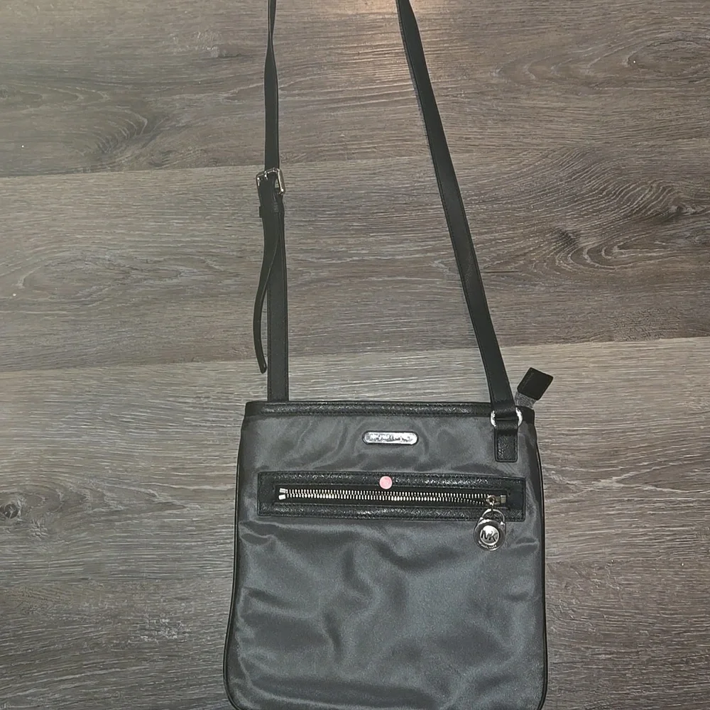 Michael Kors Crossbody Bag Vintage Style
